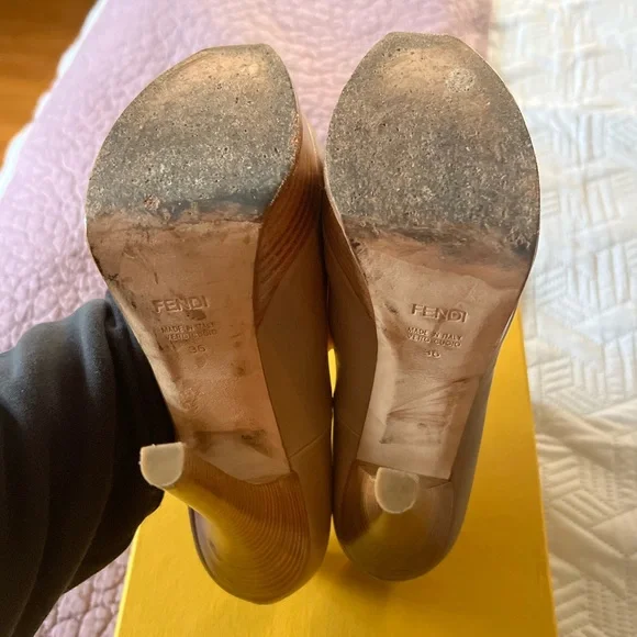 Fendi Nappa Women's Beige Leather Heels - Picture 6 of 14